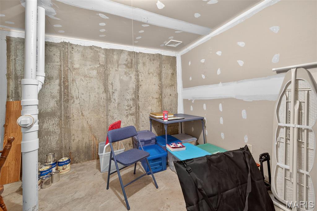 1315 Holgate Drive, Unit B Ballwin, MO 63021 - Photo 27 of 40