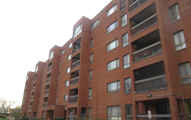 701 Forum Square, Unit 607 Glenview, IL 60025 - Photo 1 of 13 a view of a building