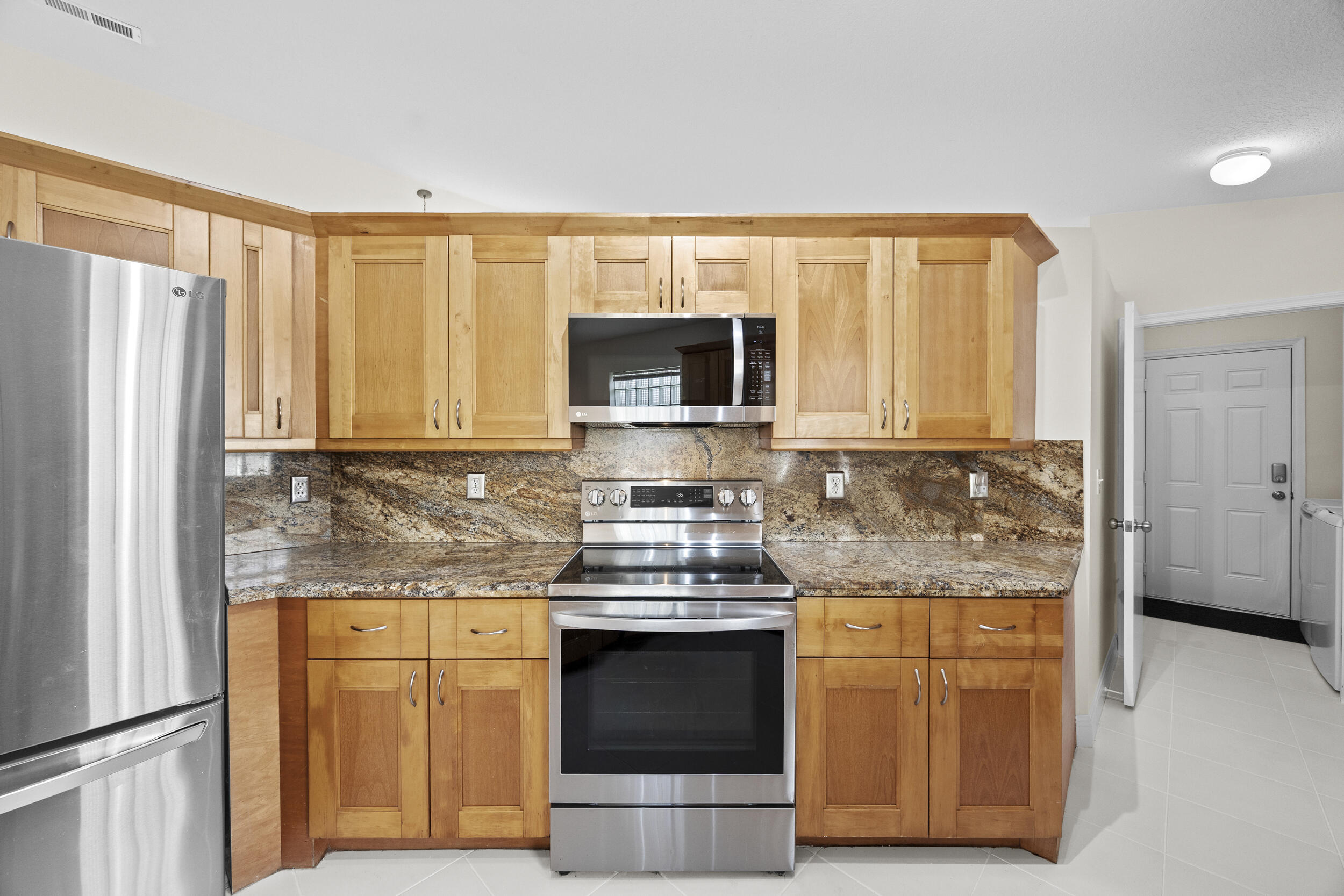 11035 Baybreeze Way Boca Raton, FL 33428 - Photo 14 of 78 13_453a8646