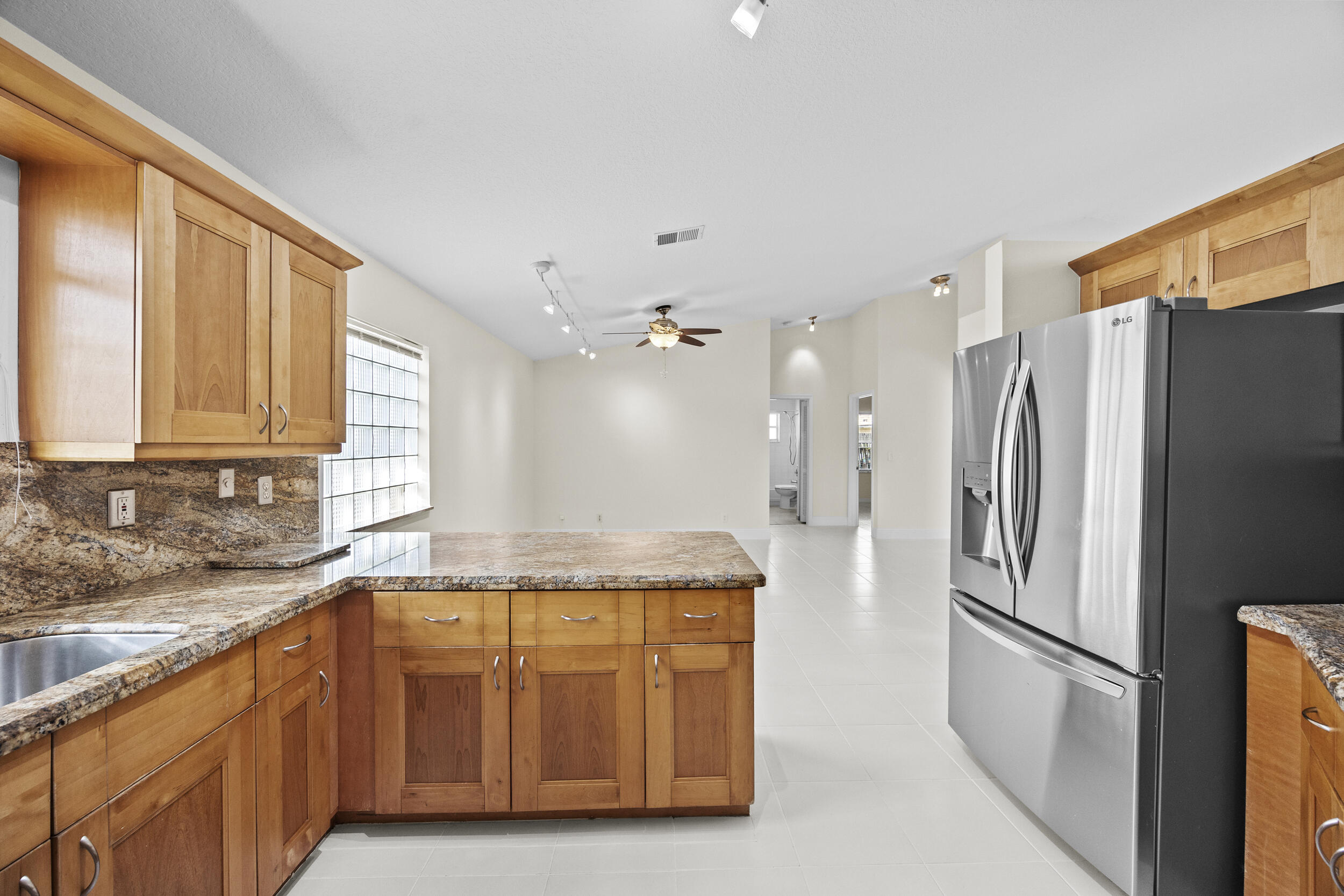 11035 Baybreeze Way Boca Raton, FL 33428 - Photo 16 of 78 16_453a8651