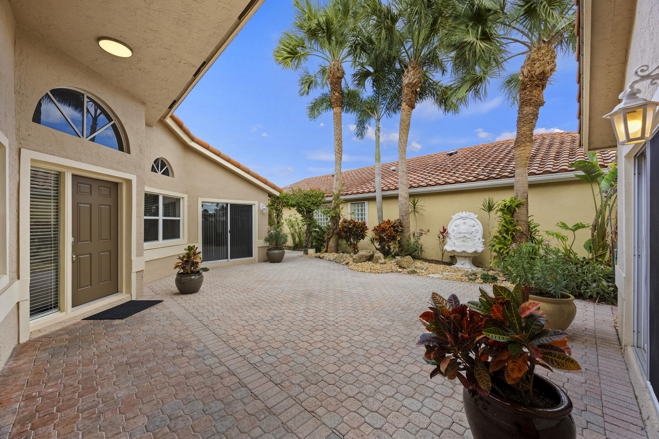 11035 Baybreeze Way Boca Raton, FL 33428 - Photo 5 of 78 49_453a8771