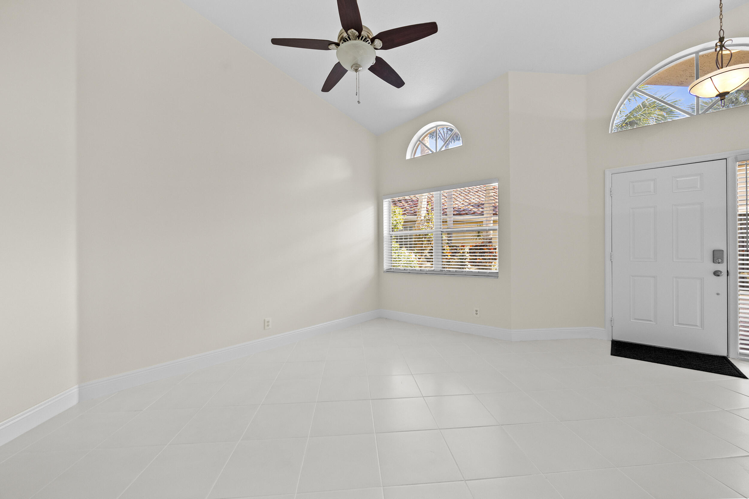 11035 Baybreeze Way Boca Raton, FL 33428 - Photo 9 of 78 6_453a8601