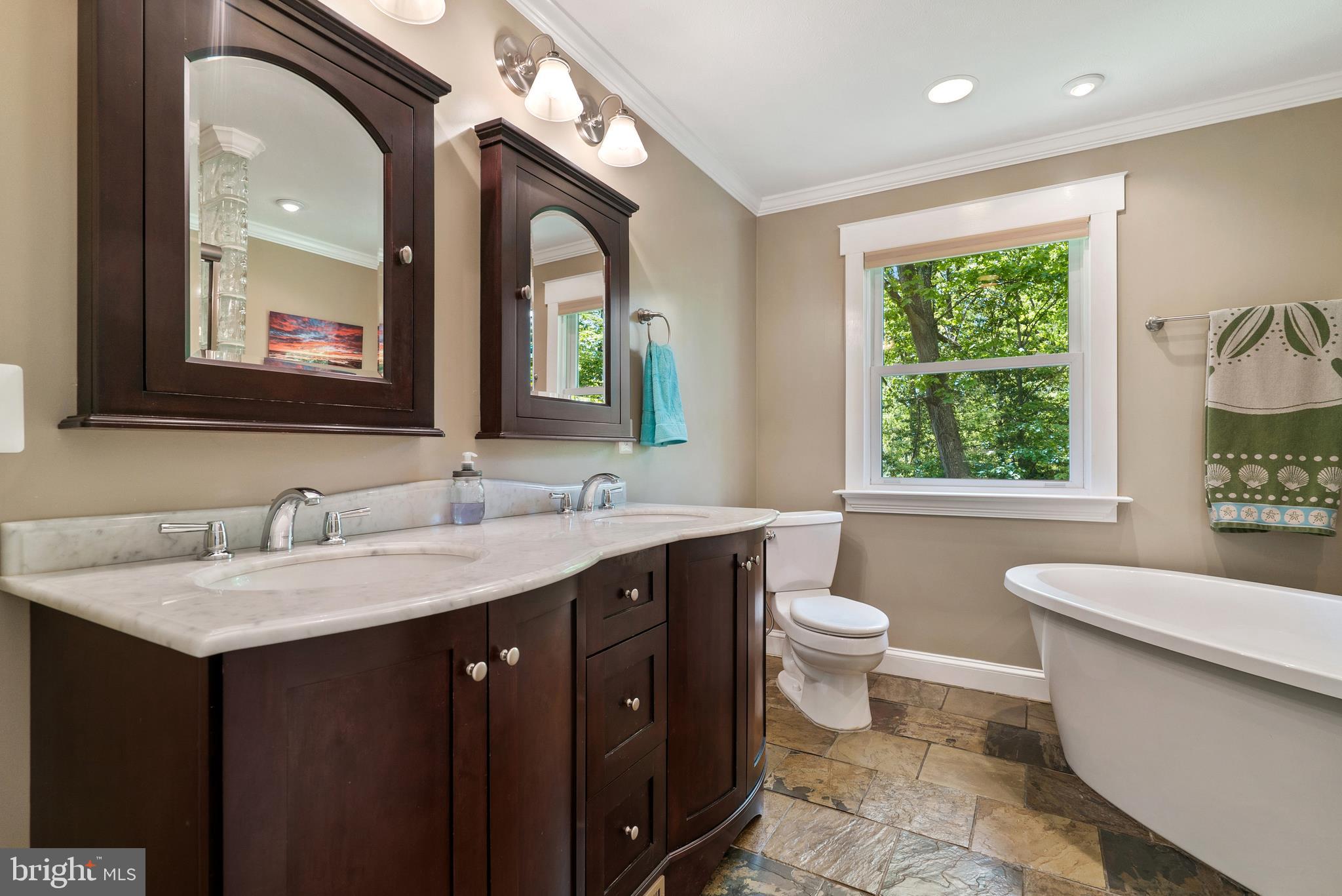 6835 Yates Ford Road Manassas, VA 20111 - Photo 22 of 49 Master Bath