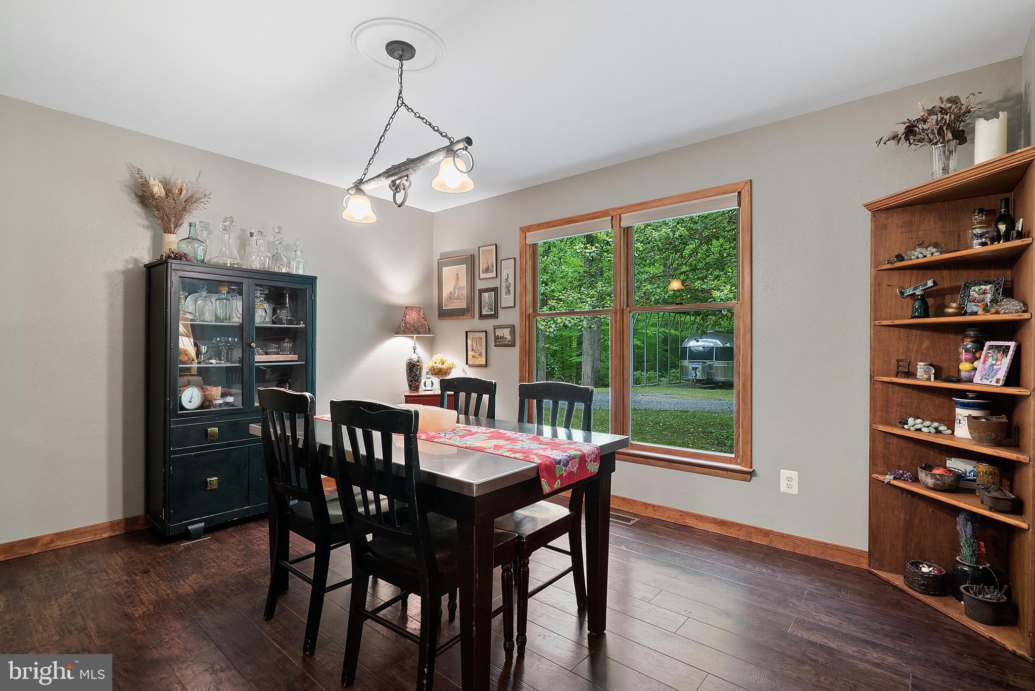 6835 Yates Ford Road Manassas, VA 20111 - Photo 8 of 49 Dining Room