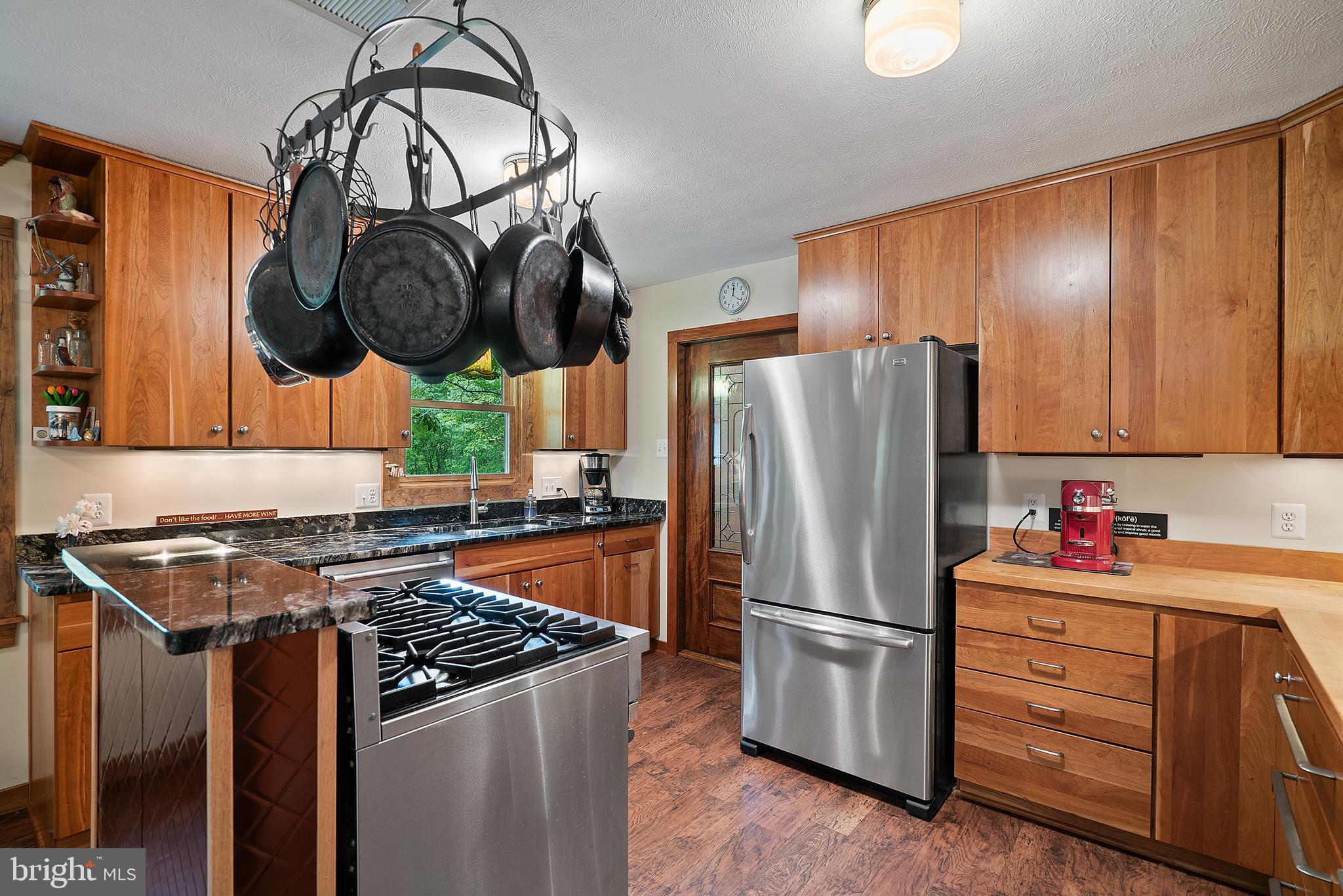 6835 Yates Ford Road Manassas, VA 20111 - Photo 10 of 49 Chef's Dream Kitchen