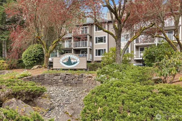 $549,999 | 210 Mountain Park Boulevard Southwest, Unit F303, Issaquah, WA 98027