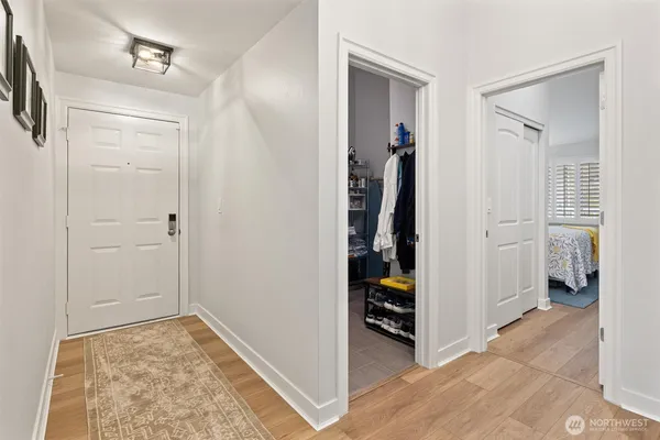 $549,999 | 210 Mountain Park Boulevard Southwest, Unit F303, Issaquah, WA 98027
