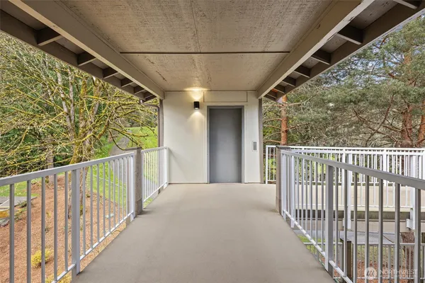 $549,999 | 210 Mountain Park Boulevard Southwest, Unit F303, Issaquah, WA 98027