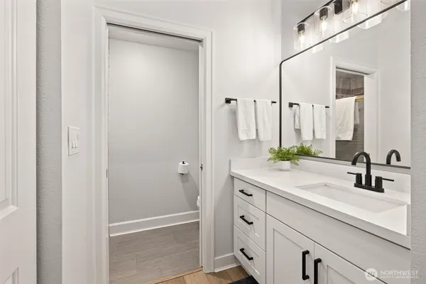 $549,999 | 210 Mountain Park Boulevard Southwest, Unit F303, Issaquah, WA 98027