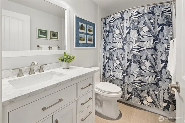 $549,999 | 210 Mountain Park Boulevard Southwest, Unit F303, Issaquah, WA 98027