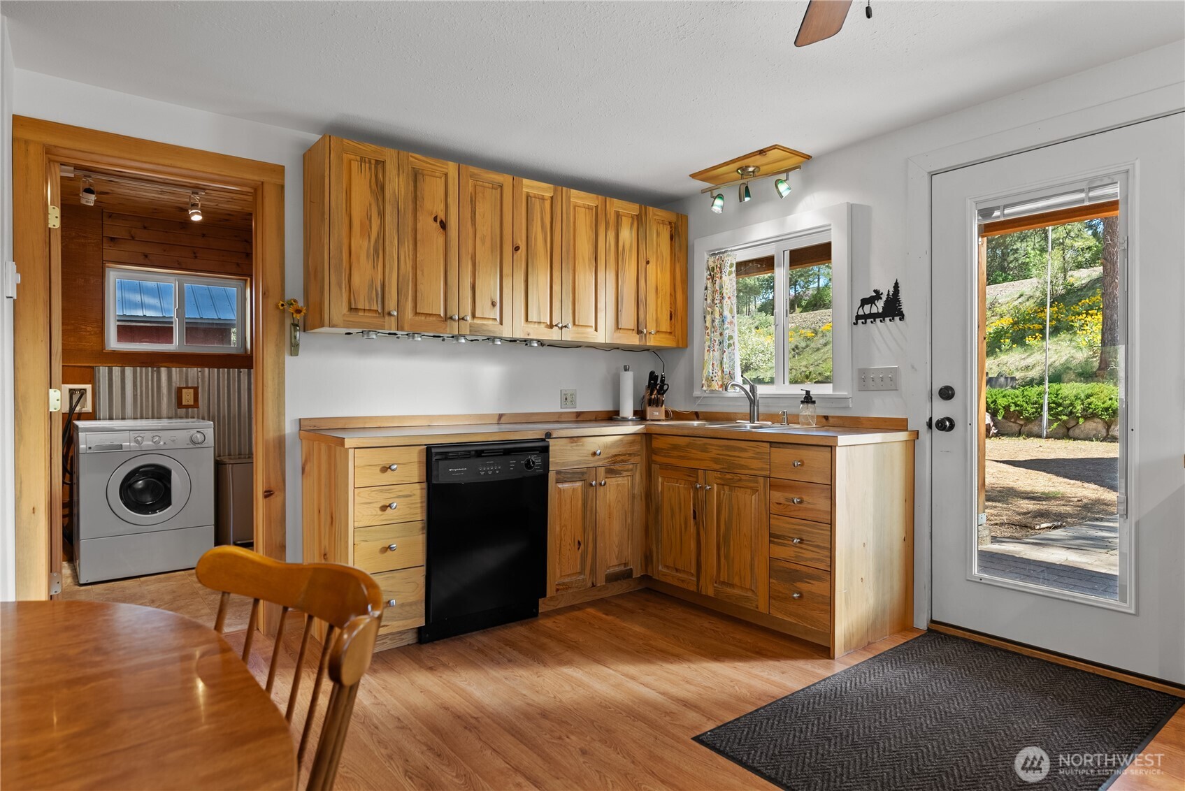 69 Ross Road Twisp, WA 98856 - Photo 8 of 40 Gallery Image 8