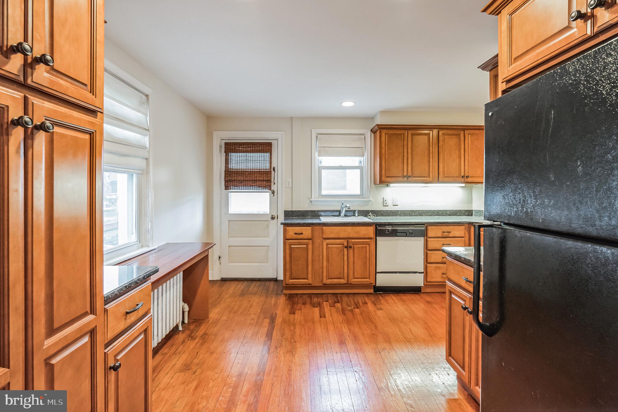 1206 Huntingdon Road Abington, PA 19001 - Photo 3 of 13