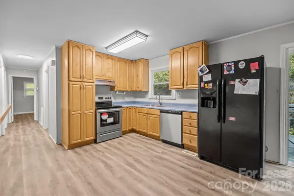 $1,900 | 4800 Maplecrest Drive, Gastonia, NC 28056