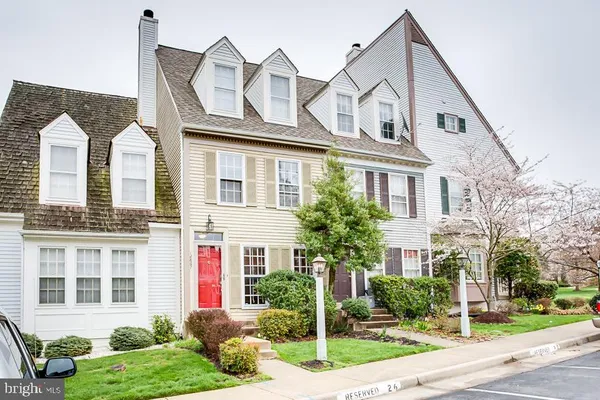 $2,700 | 12867 Mill House Court, Woodbridge, VA 22192