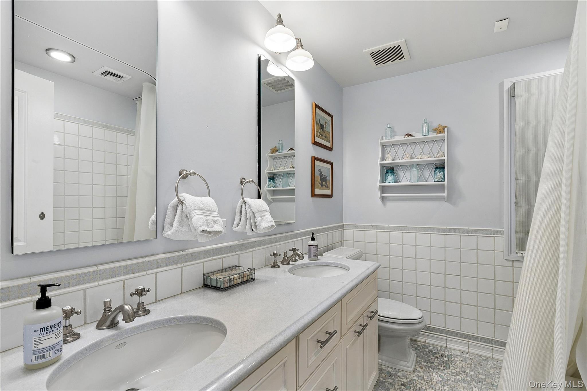 39 Cherry Lane Syosset, NY 11791 - Photo 28 of 44