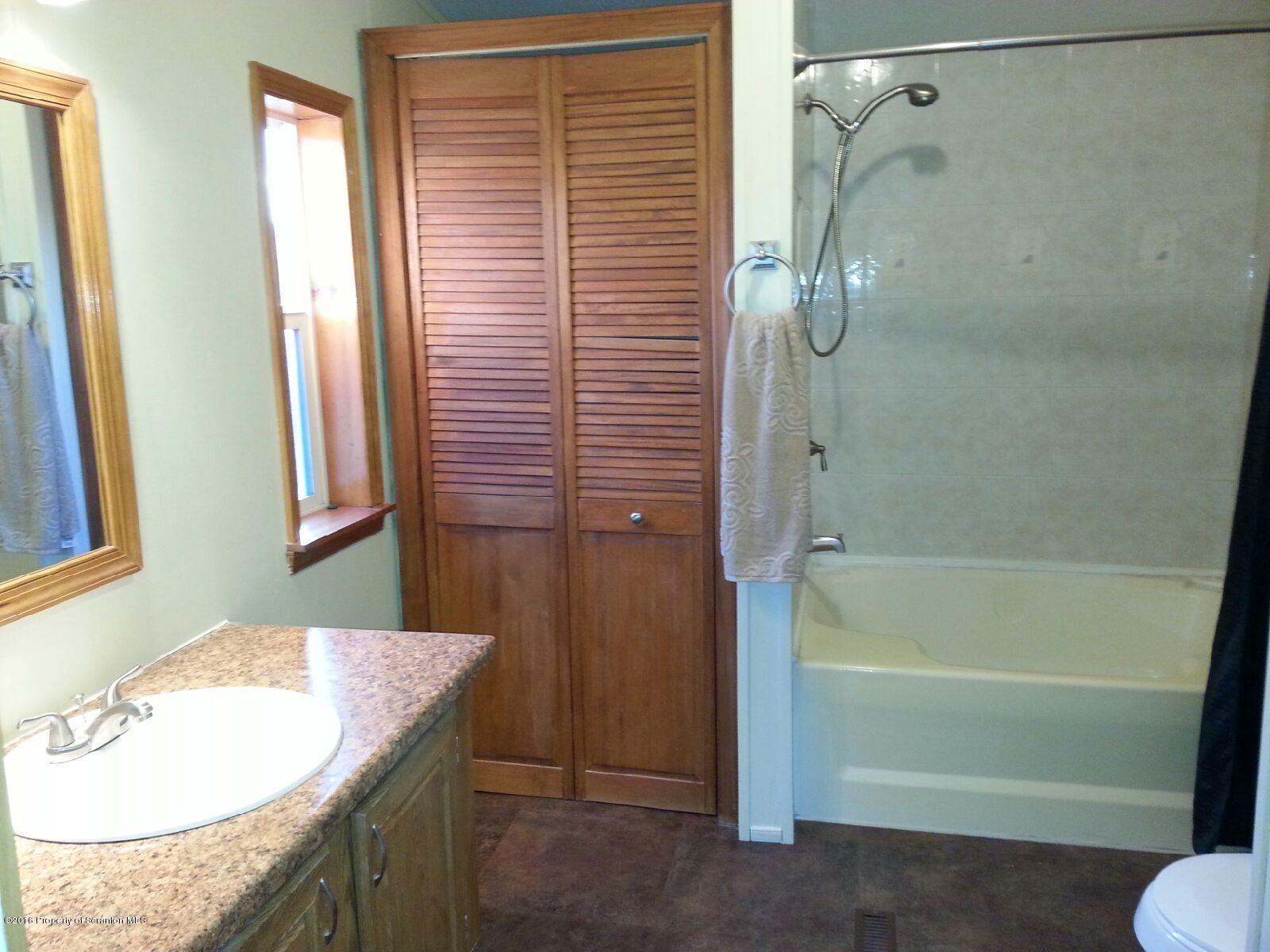 187 Dorantown Road Moscow, PA 18444 - Photo 8 of 14 Gallery Image 8