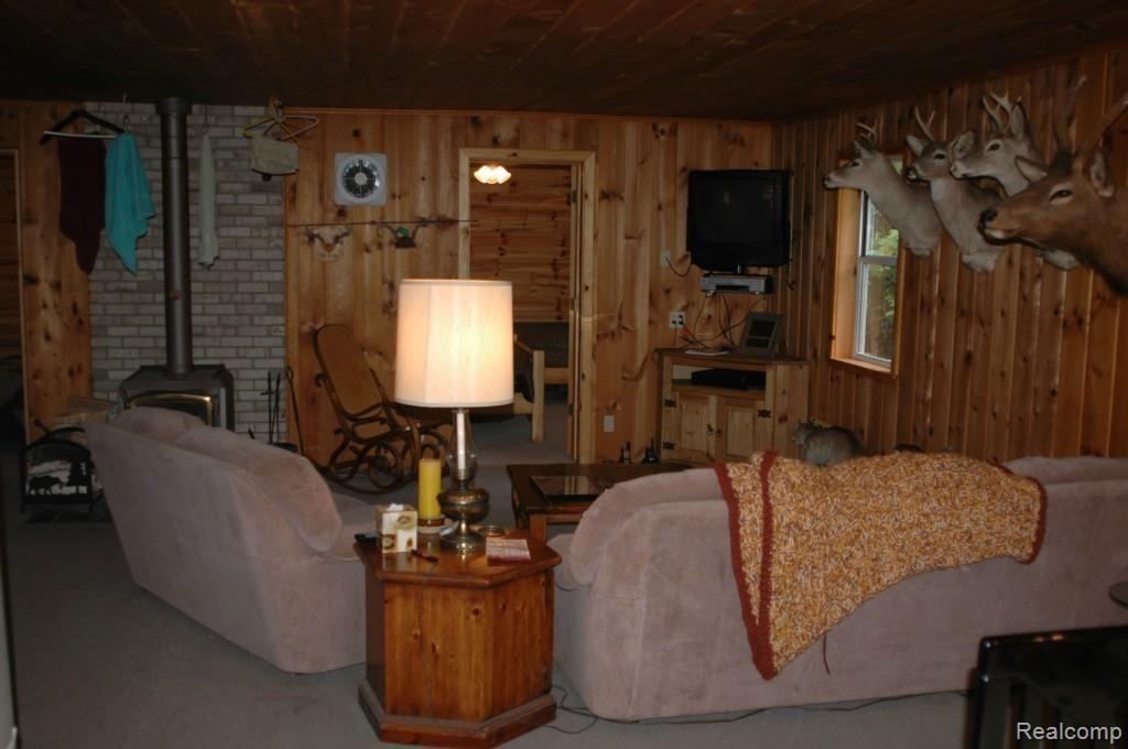8512 Irwin Road Atlanta, MI 49709 - Photo 9 of 30 DSC_0054.jpg
