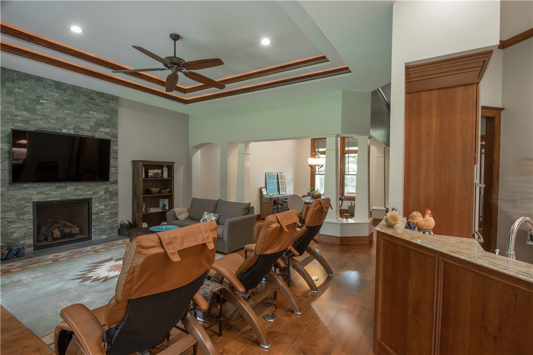 42 Pojac Point Road North Kingstown, RI 02852 - Photo 9 of 40 Great Room