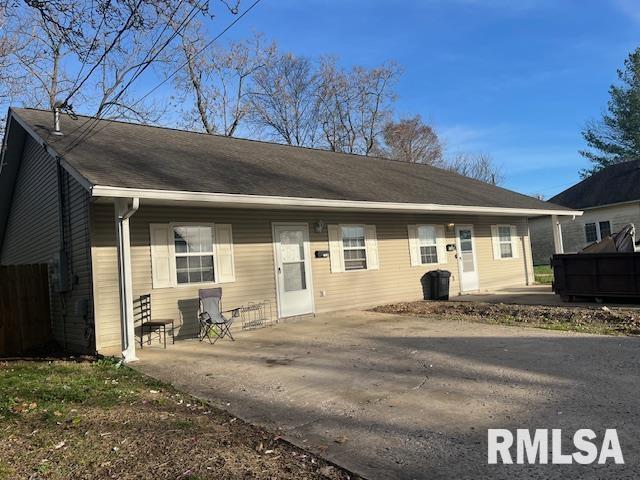 1105 South Mechanic Street Marion, IL 62959 - Photo 1 of 10