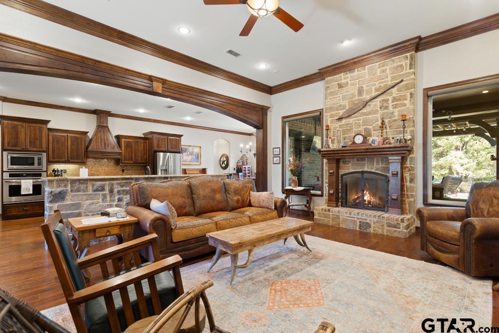 21883 Syrah Tyler, TX 75703 - Photo 10 of 46