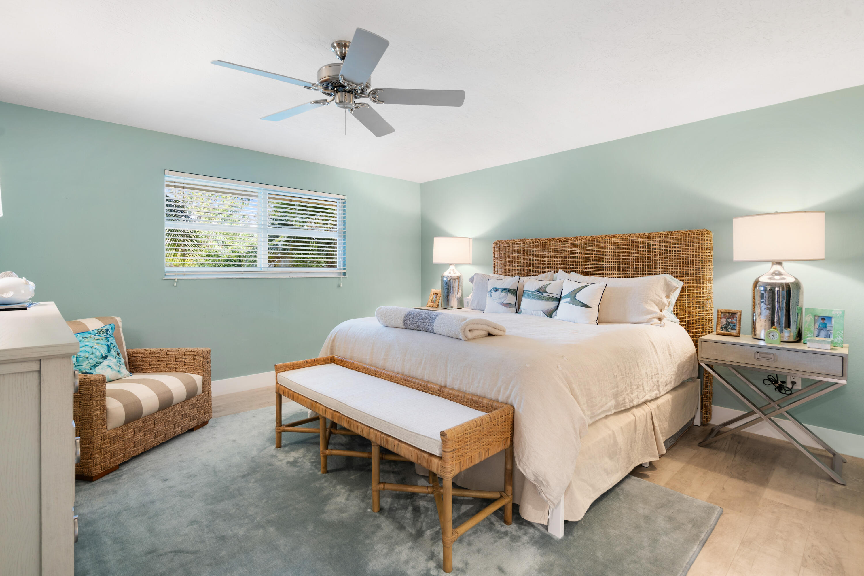 87851 Old Highway, Unit P22 Islamorada, FL 33036 - Photo 17 of 32 Guest Bedroom 1