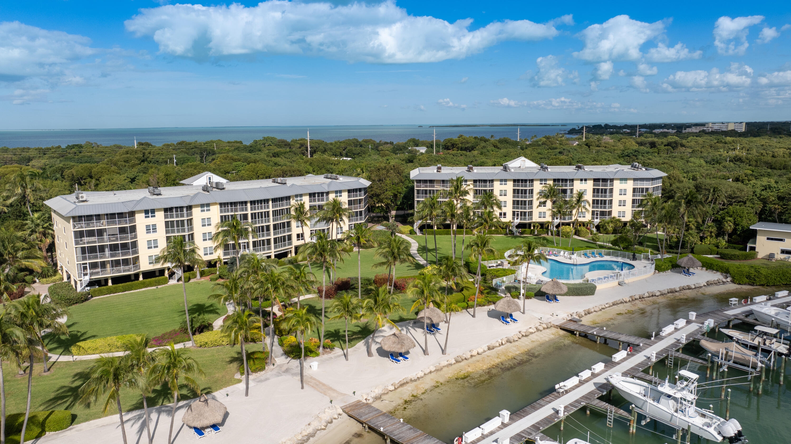 87851 Old Highway, Unit P22 Islamorada, FL 33036 - Photo 28 of 32 Ocean Harbour beach - pool - lawn - mari