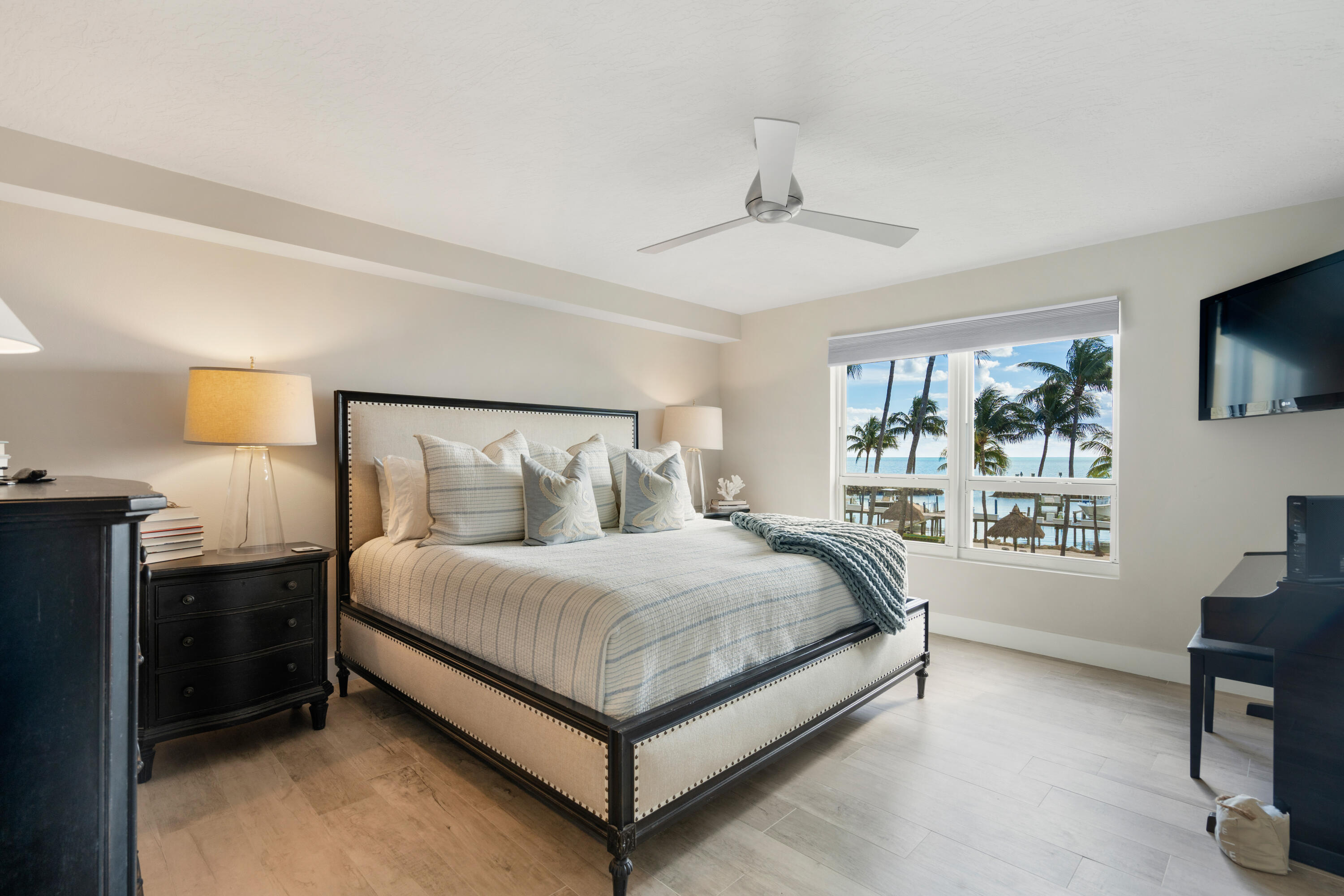87851 Old Highway, Unit P22 Islamorada, FL 33036 - Photo 5 of 32 Primary Bedroom view