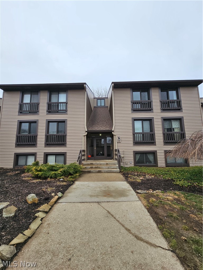 1105 Canyon View Road, Unit 501 Northfield, OH 44067 - Photo 1 of 23