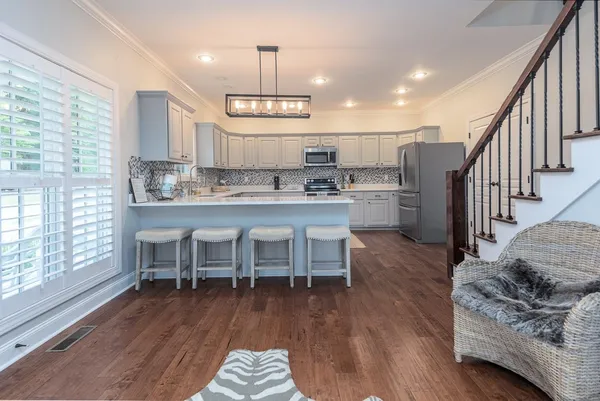 $588,900 | 455 Lakeshore Lane, Counce, TN 38326