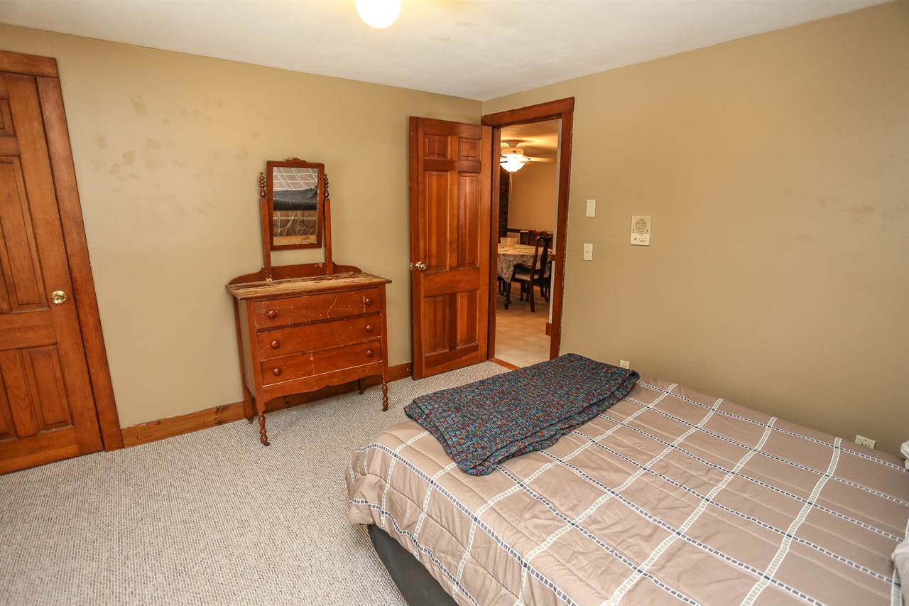 155 Stage Road Nottingham, NH 03290 - Photo 14 of 39