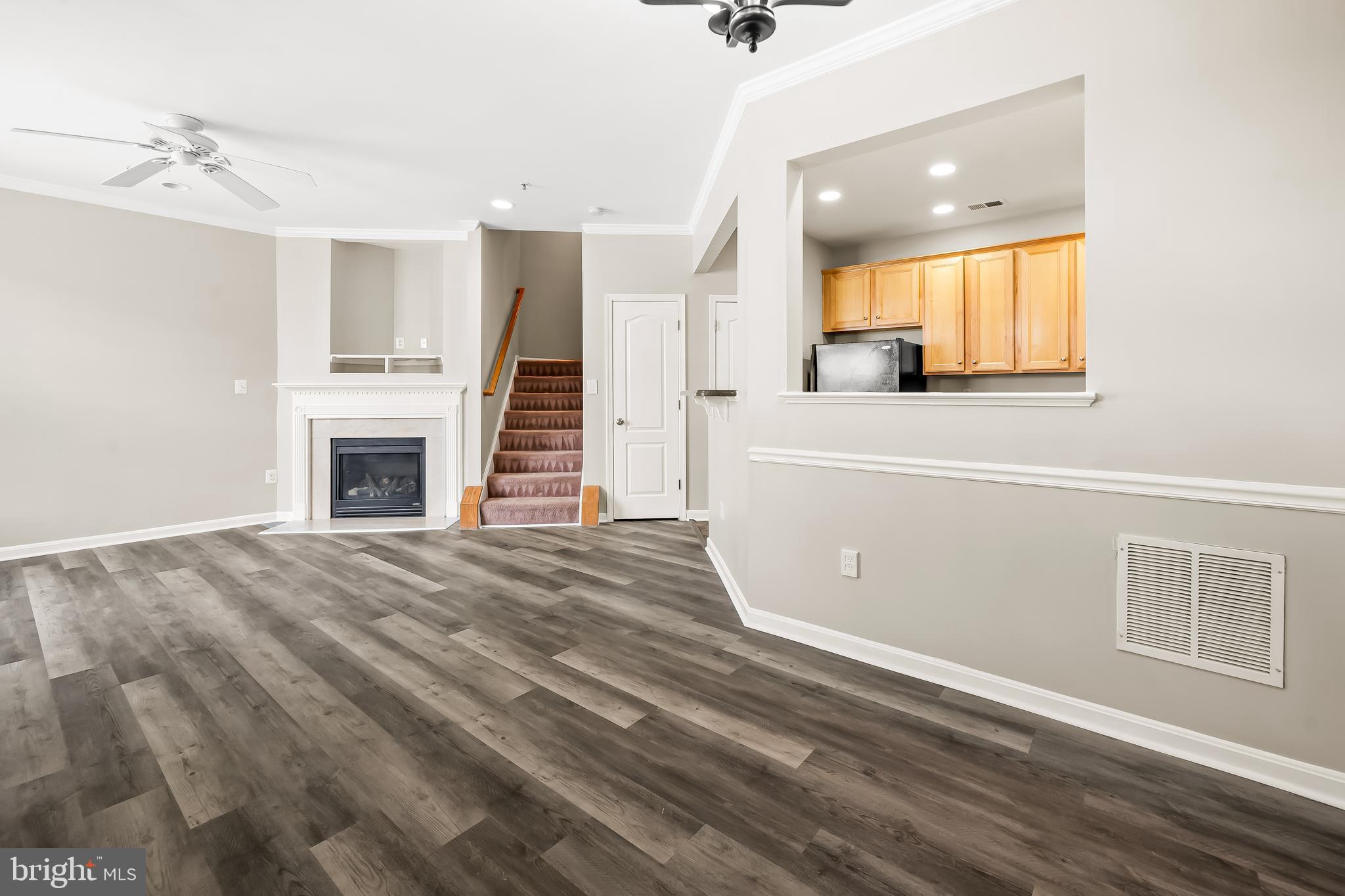 103 Featherstone Place Frederick, MD 21702 - Photo 7 of 30