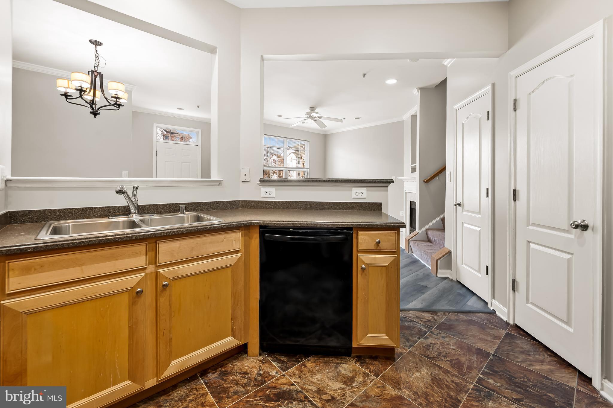 103 Featherstone Place Frederick, MD 21702 - Photo 9 of 30