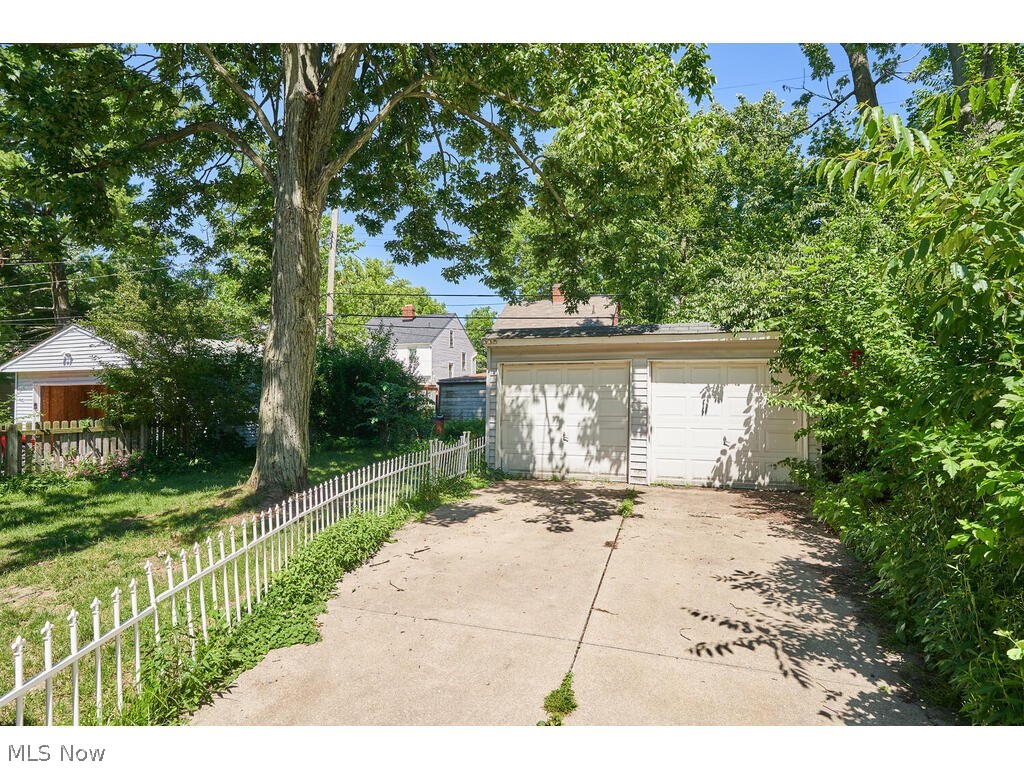 1153 Yellowstone Road Cleveland, OH 44121 - Photo 24 of 27 Gallery Image 24