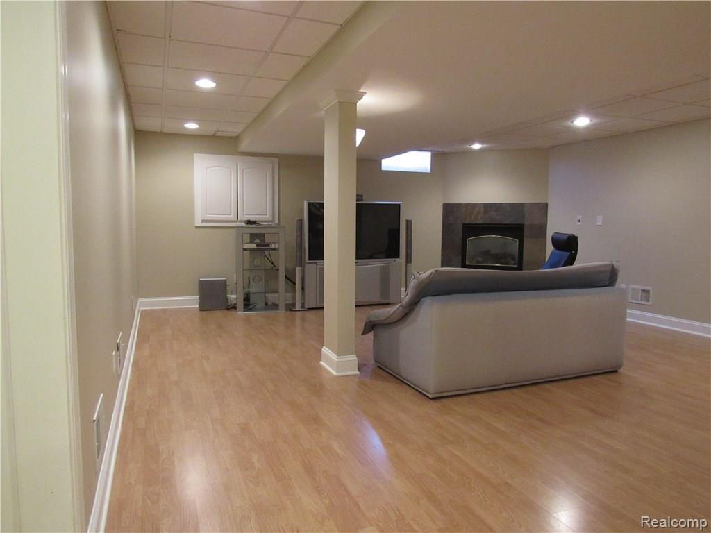 3853 Beechcrest Road Rochester Hills, MI 48309 - Photo 43 of 55
