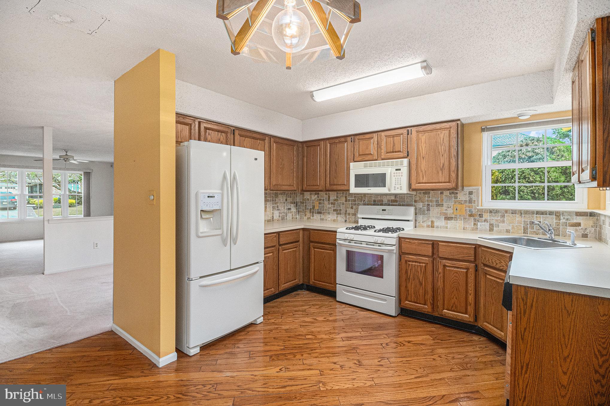 106 Harrogate Drive Lumberton, NJ 08048 - Photo 14 of 35 Kitchen