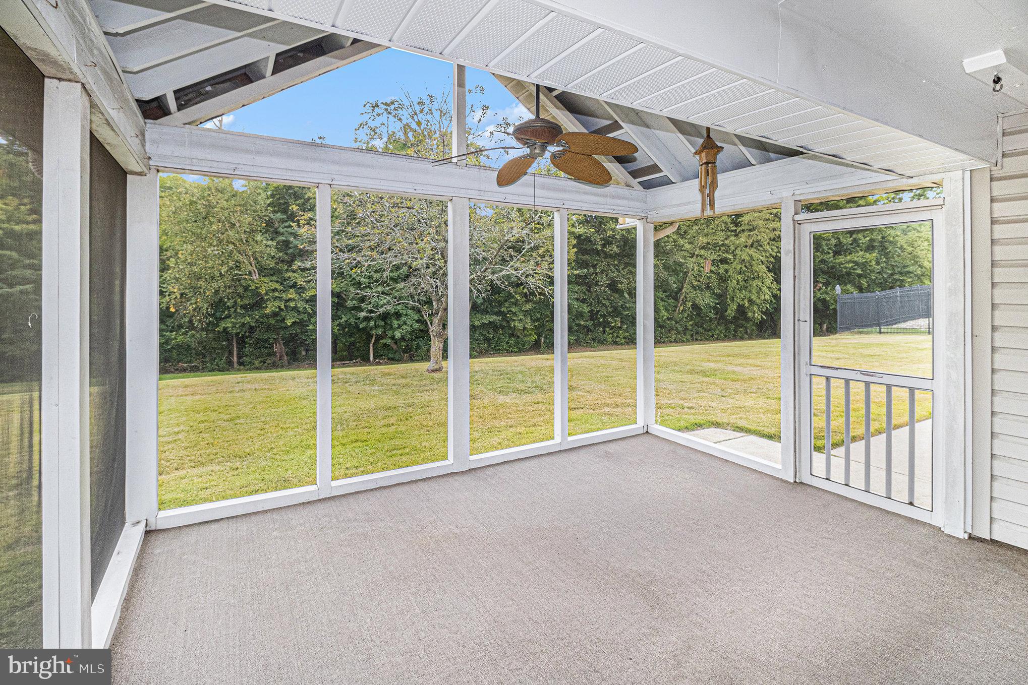 106 Harrogate Drive Lumberton, NJ 08048 - Photo 29 of 35 Screened in Porch