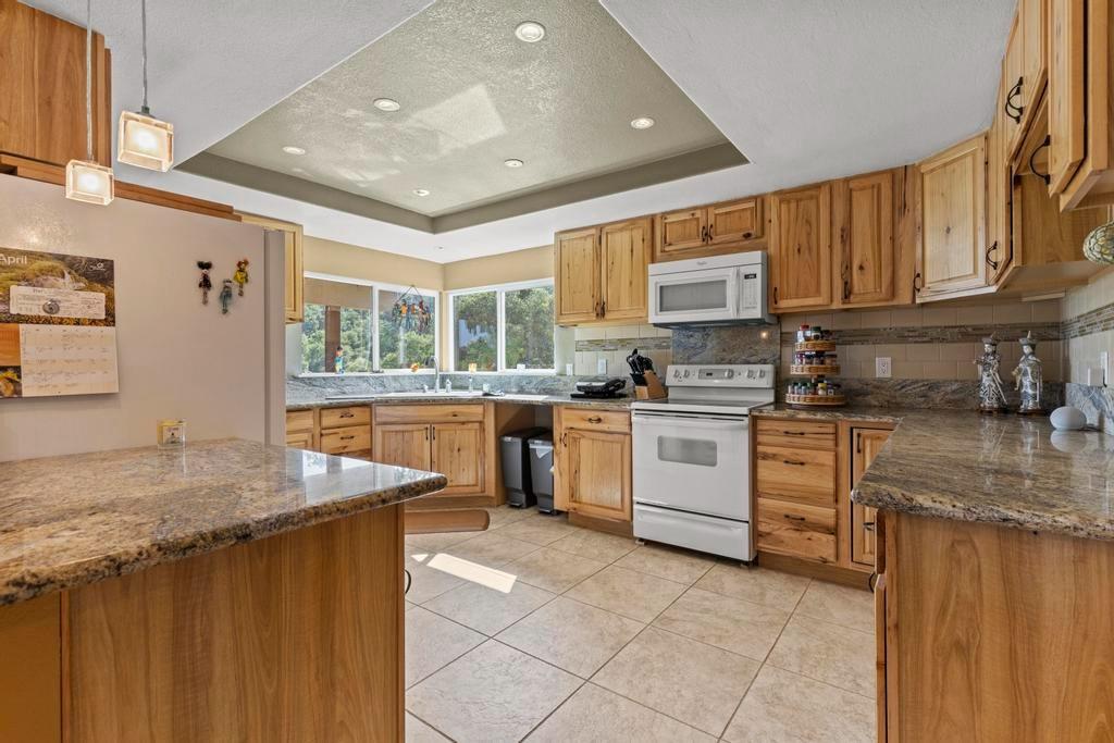 11147 Township Road Browns Valley, CA 95918 - Photo 15 of 63