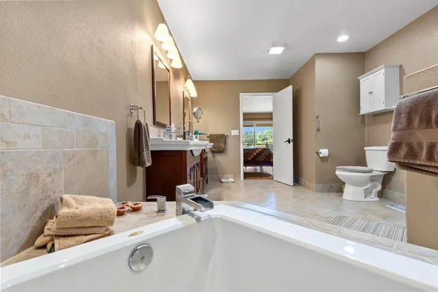 $699,900 | 11147 Township Road, Browns Valley, CA 95918