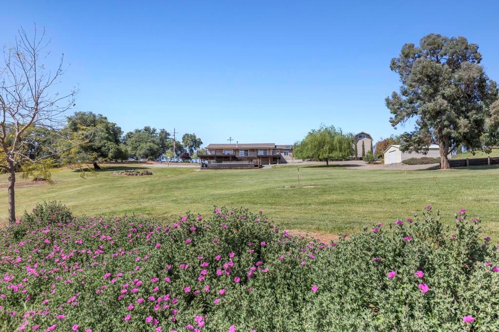 11147 Township Road Browns Valley, CA 95918 - Photo 7 of 63