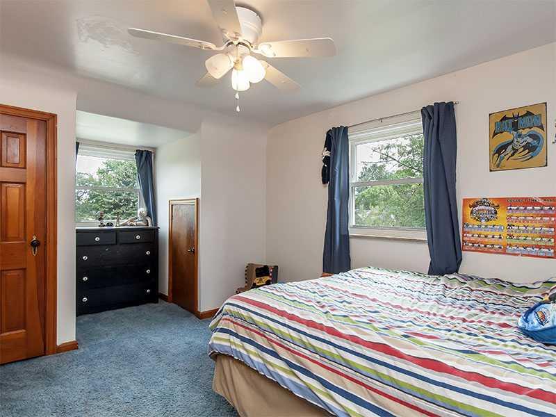 30 Leon Road Green Tree, PA 15220 - Photo 14 of 21 Bedroom.