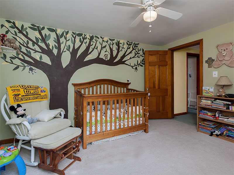 30 Leon Road Green Tree, PA 15220 - Photo 15 of 21 Bedroom.