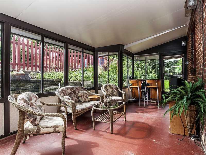 30 Leon Road Green Tree, PA 15220 - Photo 19 of 21 Sunroom.