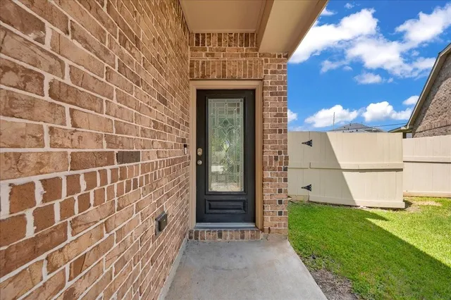 $2,850 | 12102 City Trek Lane, Houston, TX 77047