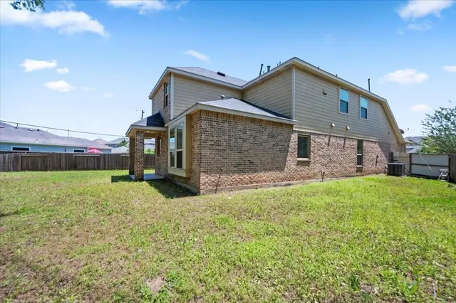 $2,850 | 12102 City Trek Lane, Houston, TX 77047