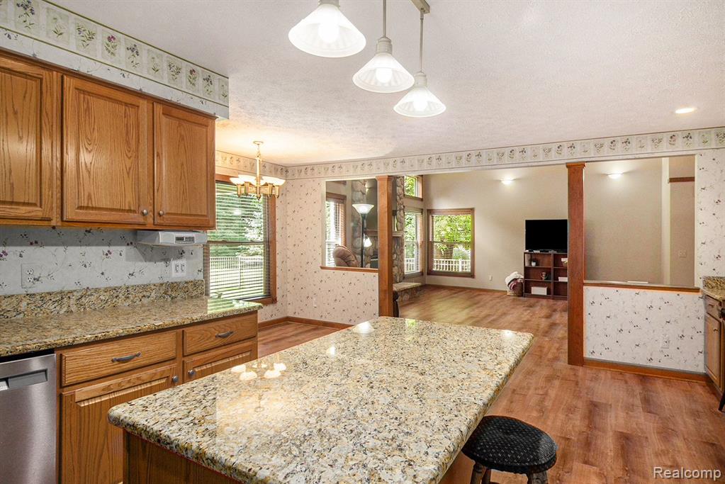 1951 Sundance Ridge Howell, MI 48843 - Photo 21 of 39 Gallery Image 21