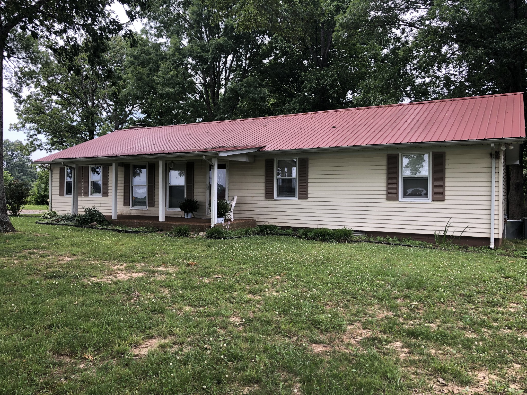 39 Griffin Road Lawrenceburg, TN 38464 - Photo 2 of 13 Gallery Image 2