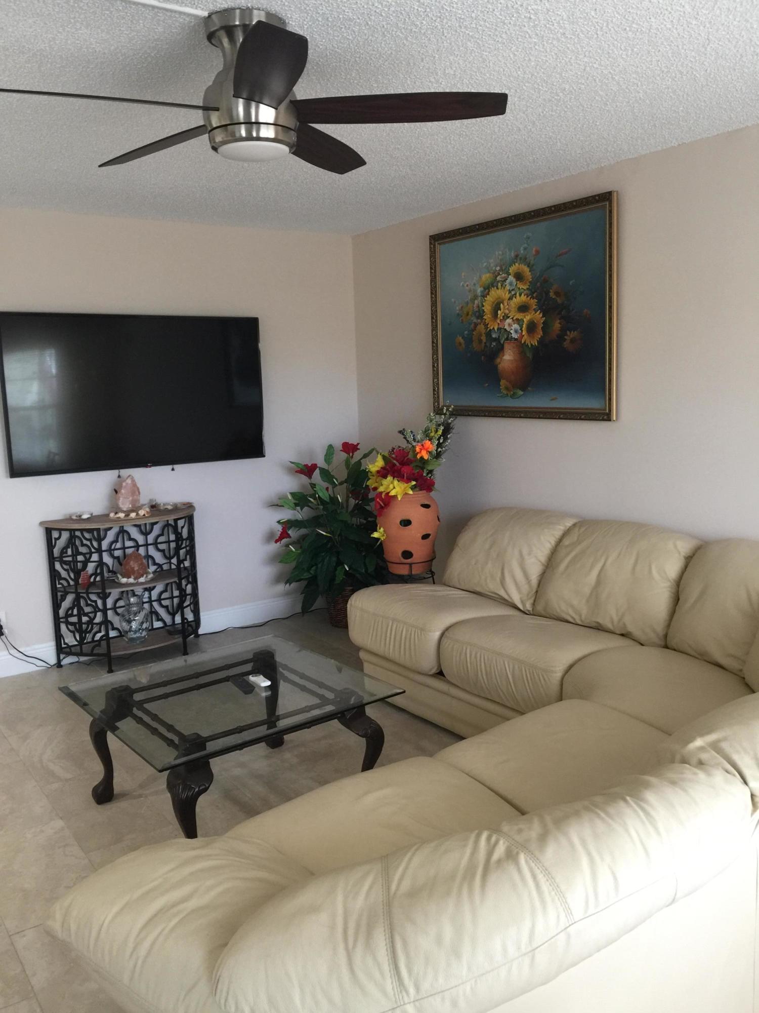 16 Fanshaw A Boca Raton, FL 33434 - Photo 10 of 17 IMG_0931