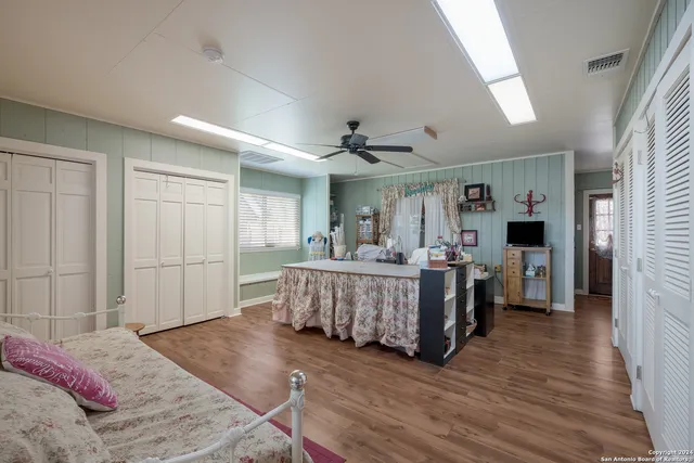 $2,200 | 1209 Oak Lane, Hondo, TX 78861