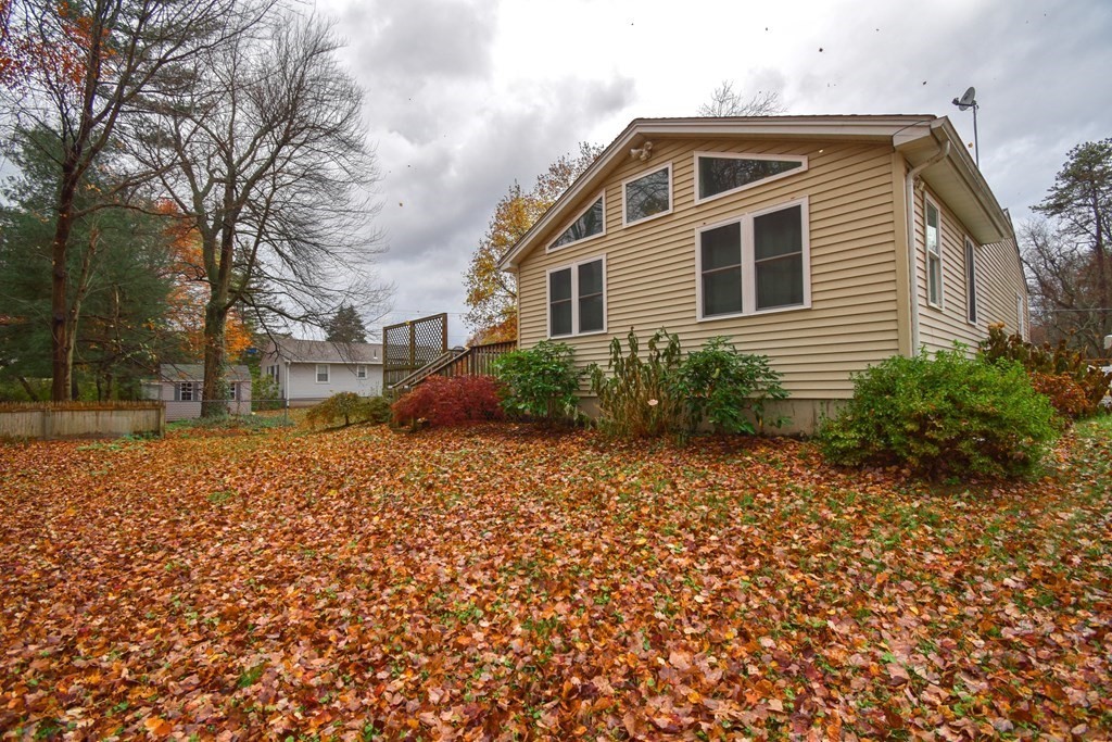15 Ruthven Street Springfield, MA 01128 - Photo 32 of 34