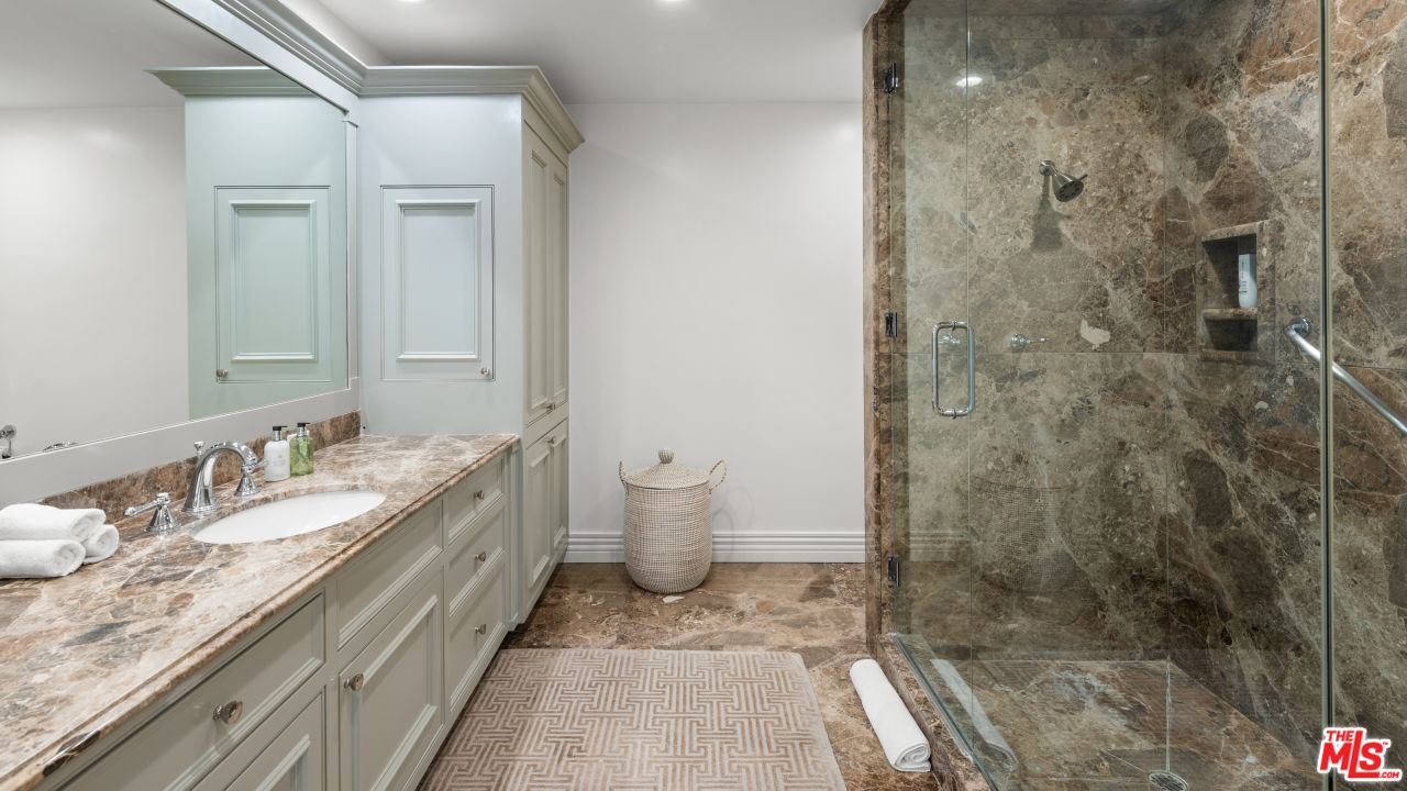 23450 Malibu Colony Road Malibu, CA 90265 - Photo 11 of 15